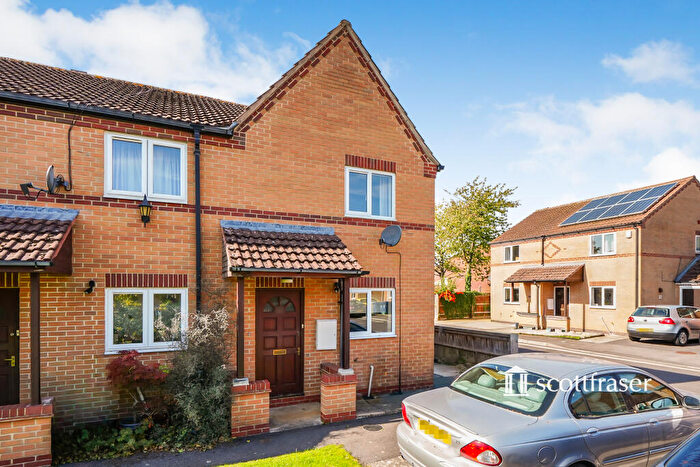 2 Bedroom Semi-Detached House To Rent In Blackstock Close, Headington, OX3