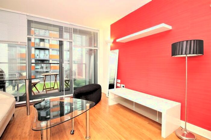 1 Bedroom Flat To Rent In Elektron Tower, Blackwall Way, Canary Wharf, E14