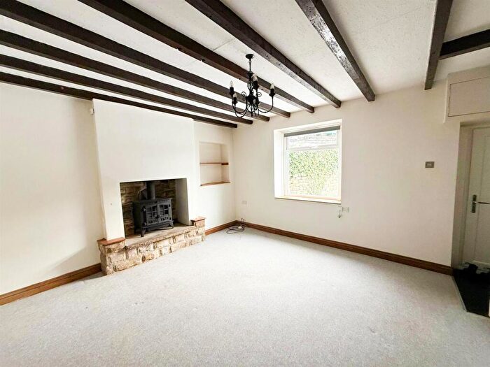 2 Bedroom Cottage For Sale In Mill Street, Cross Hills, BD20
