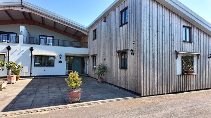 3 Bedroom Barn Conversion To Rent In Barnfield Farm, Leominster, HR6
