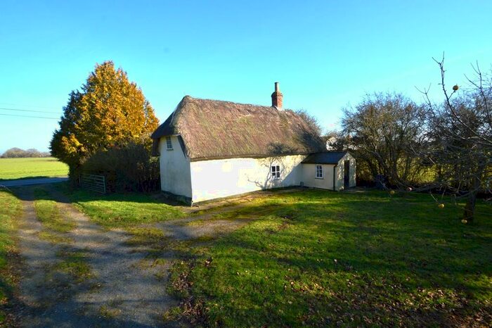 2 Bedroom Cottage For Sale In Twinstead Road, Pebmarsh, CO9