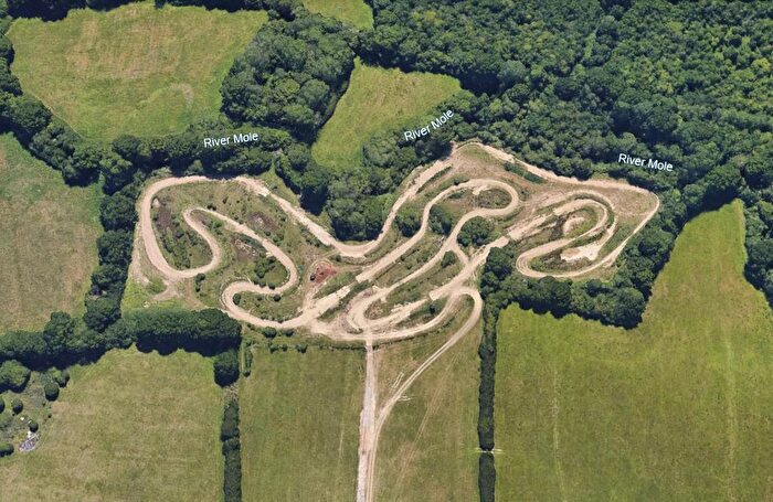 Land For Sale In Bonnetts Lane, Ifield, RH11