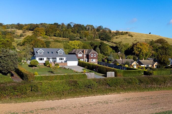 4 Bedroom Detached House For Sale In Canterbury Road, Bilting, TN25