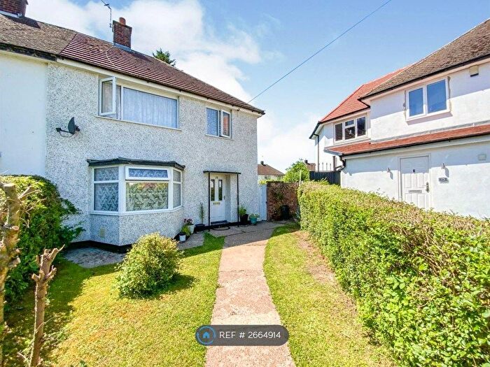 3 Bedroom Semi-detached House To Rent In Tremayne Road, Nottingham, NG8