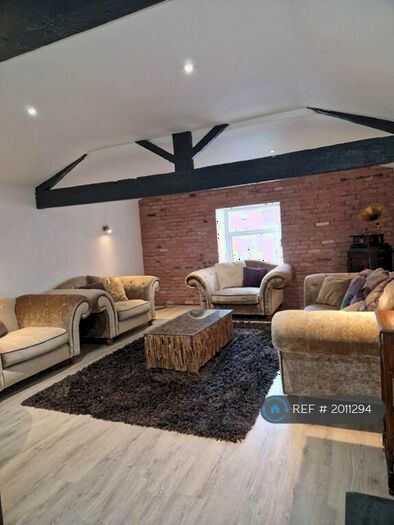 2 Bedroom Flat To Rent In Bull Street, Burnley, BB11