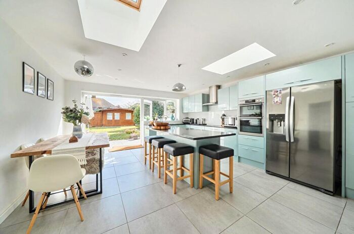 3 Bedroom Terraced House For Sale In Park Road, Emsworth, PO10