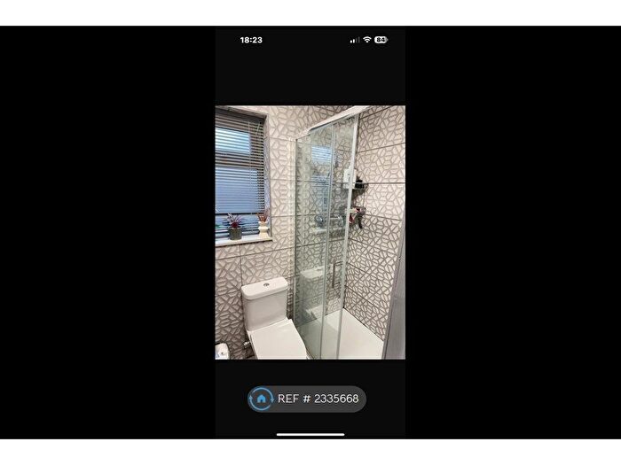 Studio To Rent In Adrienne Avenue, Southall, UB1