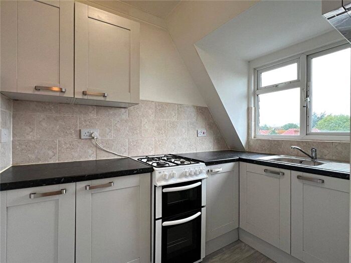 3 Bedroom Flat To Rent In Sipson Road, West Drayton, UB7