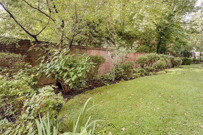 4 Bedroom Flat For Sale In Ennismore Gardens, London, SW7