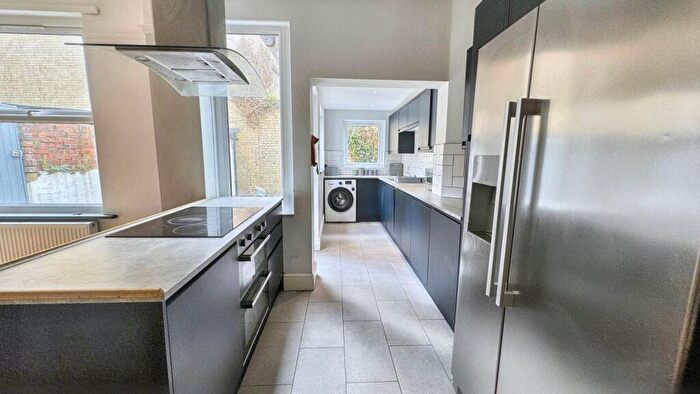 5 Bedroom House To Rent In Hinton Road, Fishponds, Bristol, BS16