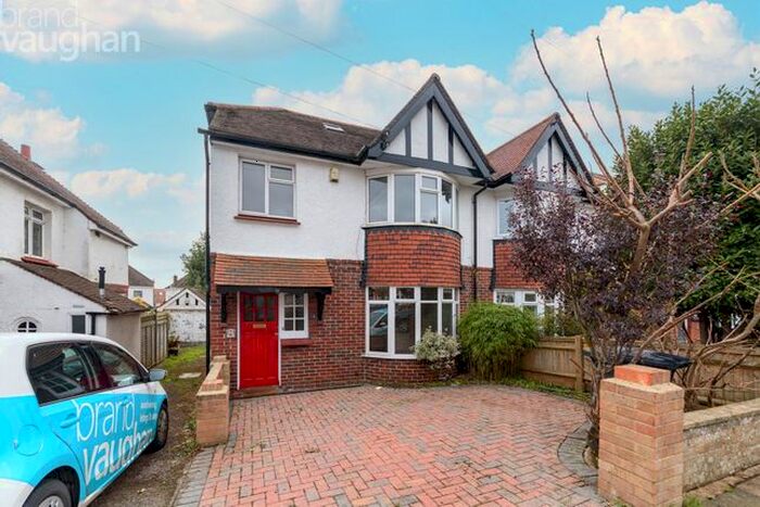 4 Bedroom Semi-Detached House To Rent In Cranmer Avenue, Hove, BN3
