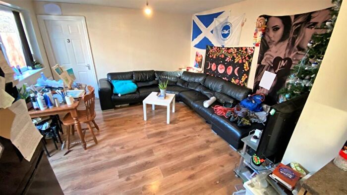 6 Bedroom Semi-Detached House To Rent In £ Pppw Parsonage Road, Withington, M20