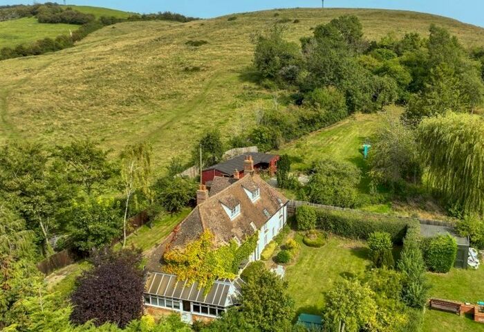 5 Bedroom Detached House For Sale In North End Road, Quainton, Aylesbury, HP22