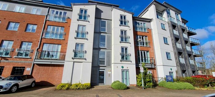 2 Bedroom Flat To Rent In Midlothian Court, Worsdell Drive, Gateshead, NE8