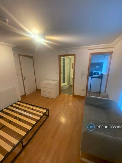 Studio To Rent In Northcote Road, Norwich, NR3