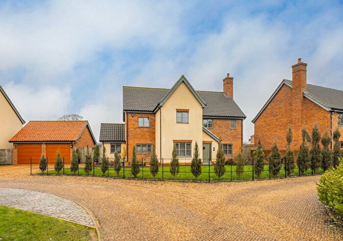 5 Bedroom Detached House For Sale In Hawthorn Drive, Bergh Apton, NR15