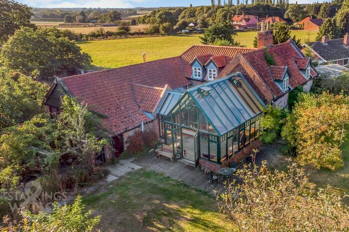 4 Bedroom Farmhouse For Sale In Dun Cow Road, Aldeby, Beccles NR34