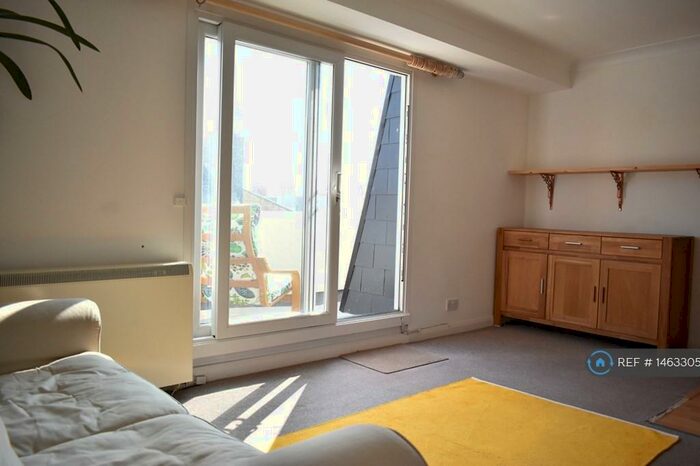 1 Bedroom Flat To Rent In College Road, Brighton, BN2