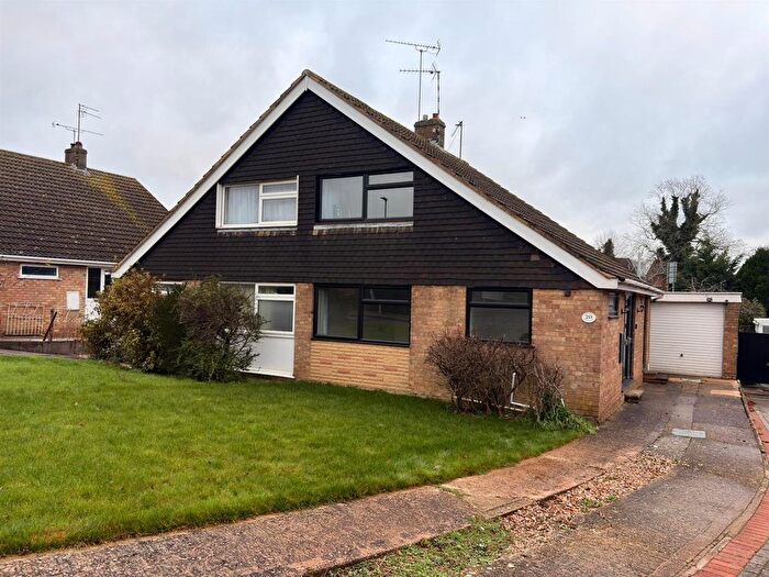 3 Bedroom Property For Sale In Ennerdale Close, Daventry, NN11