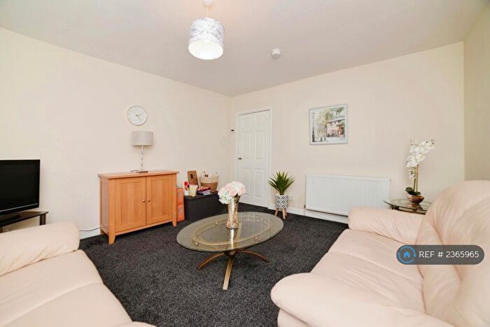 1 Bedroom Flat To Rent In Kilnside Road, Paisley, PA1