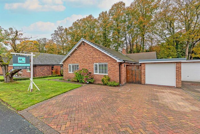3 Bedroom Detached Bungalow For Sale In Brookwood Close, Walton, Warrington, Cheshire, WA4