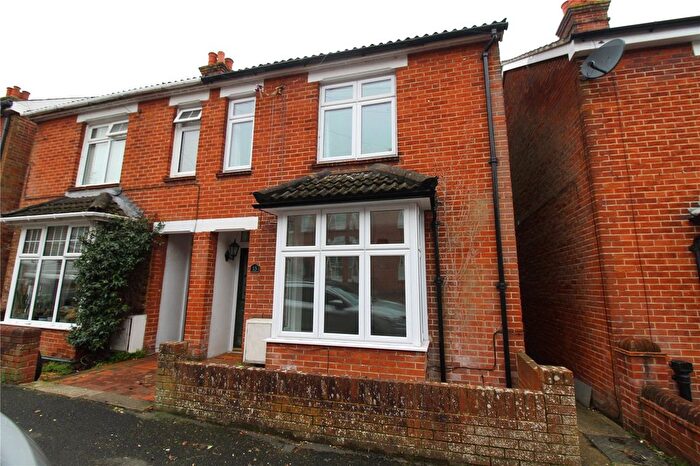 3 Bedroom Semi Detached House For Sale In Frances Road, Basingstoke, Hampshire, RG21