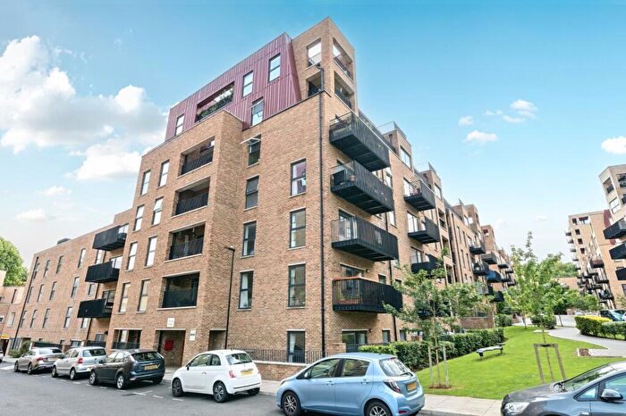 2 Bedroom Flat To Rent In Moy Lane London, SE18