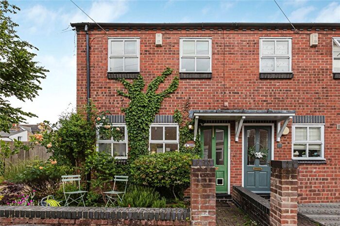 4 Bedroom Semi-Detached House For Sale In Green Place, New Hinksey, OX1