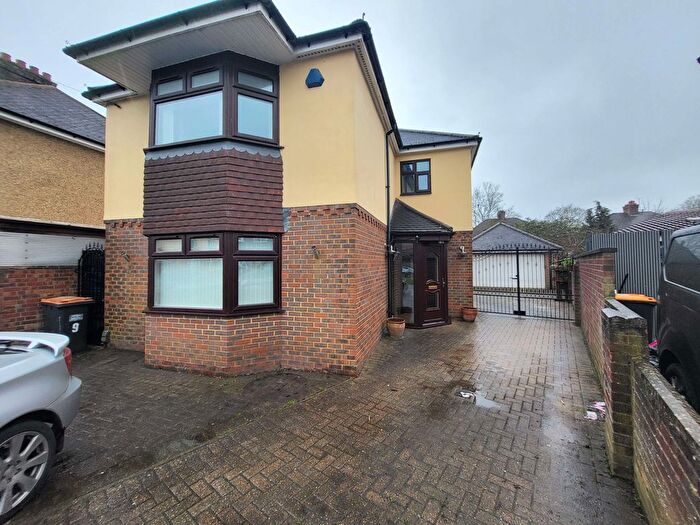 4 Bedroom Detached House To Rent In Bedford, MK42
