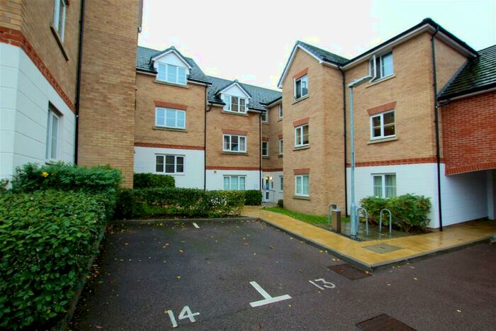2 Bedroom Flat To Rent In Monarch Way, Leighton Buzzard, LU7