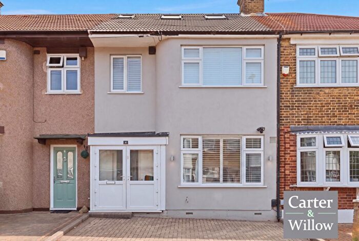 4 Bedroom Terraced House For Sale In Winstead Gardens, Dagenham, RM10