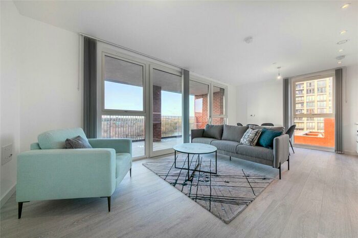 1 Bedroom Apartment To Rent In Rosefinch Apartments, Shearwater Drive, London, NW9