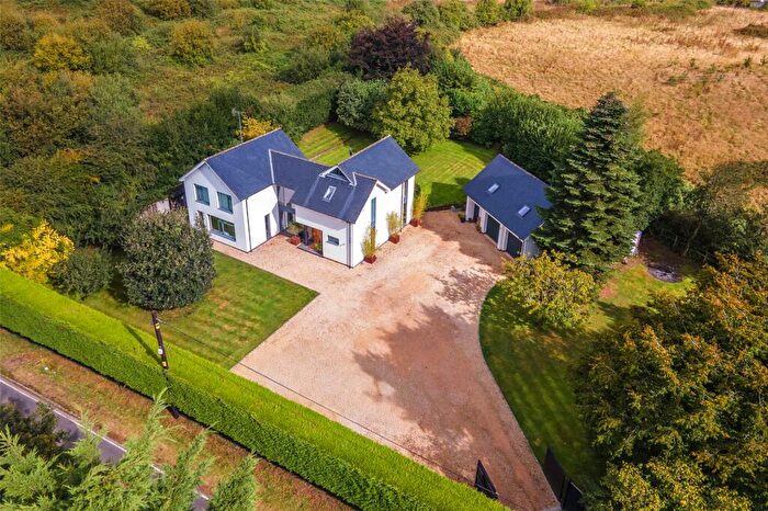 4 Bedroom House For Sale In Stokenchurch Road, Bolter End, High Wycombe, Buckinghamshire, HP14