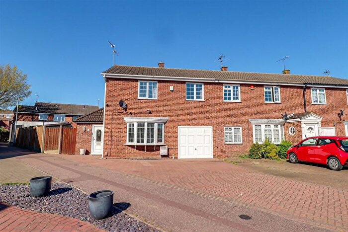 3 Bedroom Semi-Detached House For Sale In Collins Way, Leigh-On-Sea, SS9