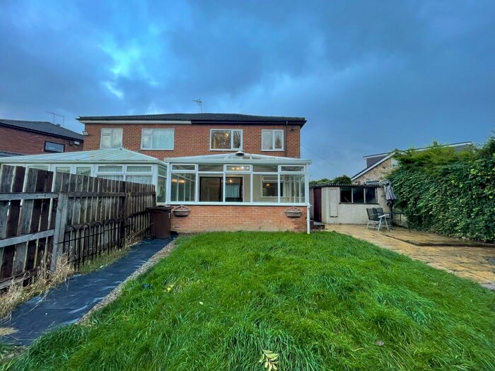 3 Bedroom Semi-Detached House To Rent In Woodvale Way, Bradford, BD7