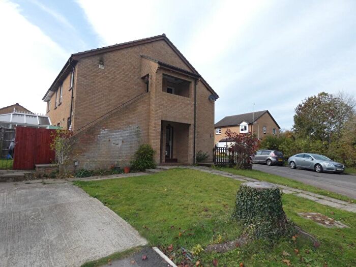 Studio To Rent In Heather Close, Carterton, Oxon, OX18