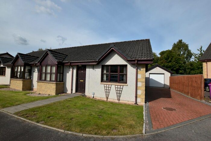 3 Bedroom Bungalow To Rent In Knockomie Gardens, Forres, IV36