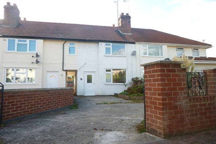 2 Bedroom Property To Rent In Moorfield Drive, Neston, CH64