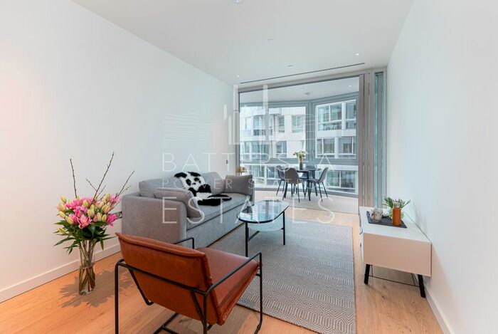 2 Bedroom Flat To Rent In L-, Prospect Way, Battersea, SW11