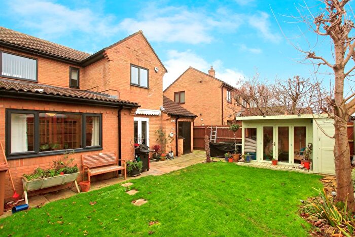 4 Bedroom Detached House For Sale In Brackenwood, Orton Wistow, Peterborough, PE2