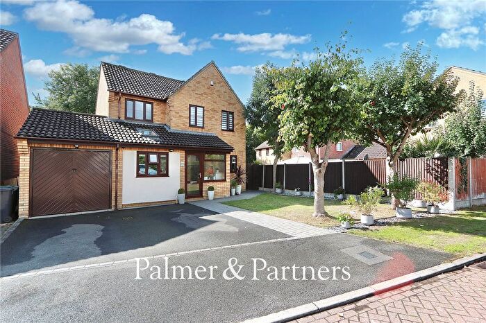 3 Bedroom Detached House For Sale In Dashwood Close, Ipswich, Suffolk, IP8