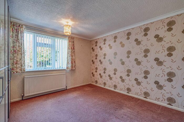 3 Bedroom Bungalow For Sale In Scott Road, Headless Cross, Redditch, B97