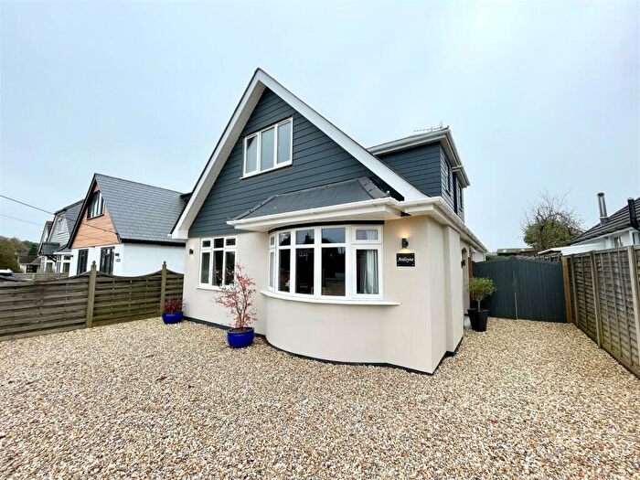 4 Bedroom Detached House For Sale In Blandford Road, Sturminster Marshall, Wimborne, BH21