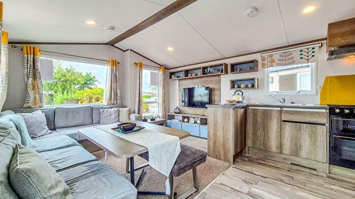 3 Bedroom Park Home For Sale In Amble Links Holiday Park, NE65