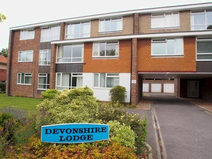 2 Bedroom Flat To Rent In Devonshire Lodge, Brooklyn Avenue, Worthing, West Sussex, BN11