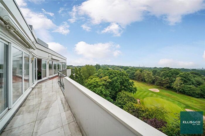 4 Bedroom Apartment To Rent In Sheldon Avenue, Highgate, N6