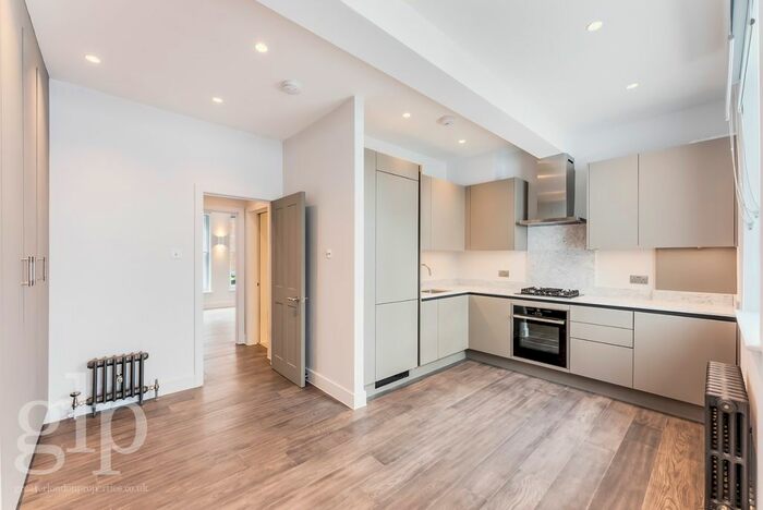 2 Bedroom Flat To Rent In Earlham Street, London, Greater London, WC2H