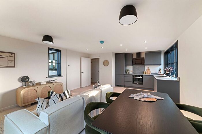 2 Bedroom Flat For Sale In Harley Court, Wanstead, London, E11
