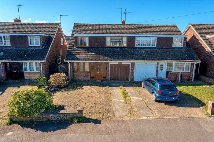3 Bedroom Semi-Detached House For Sale In Shire Road, Corby, Northamptonshire, NN17