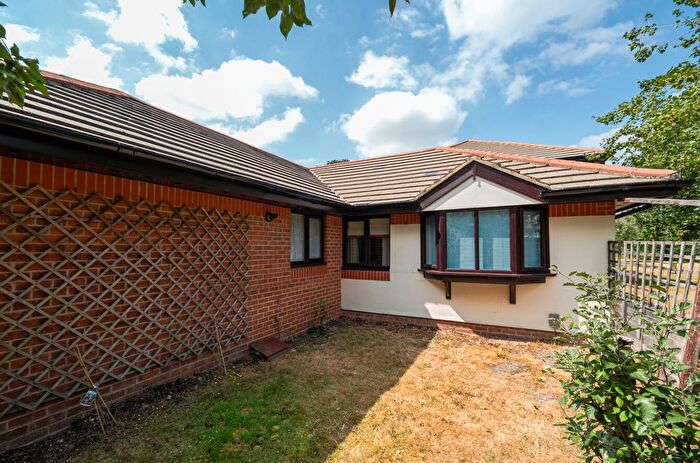 1 Bedroom Bungalow For Sale In Blue Pryor Court, Church Crookham, Fleet, GU52